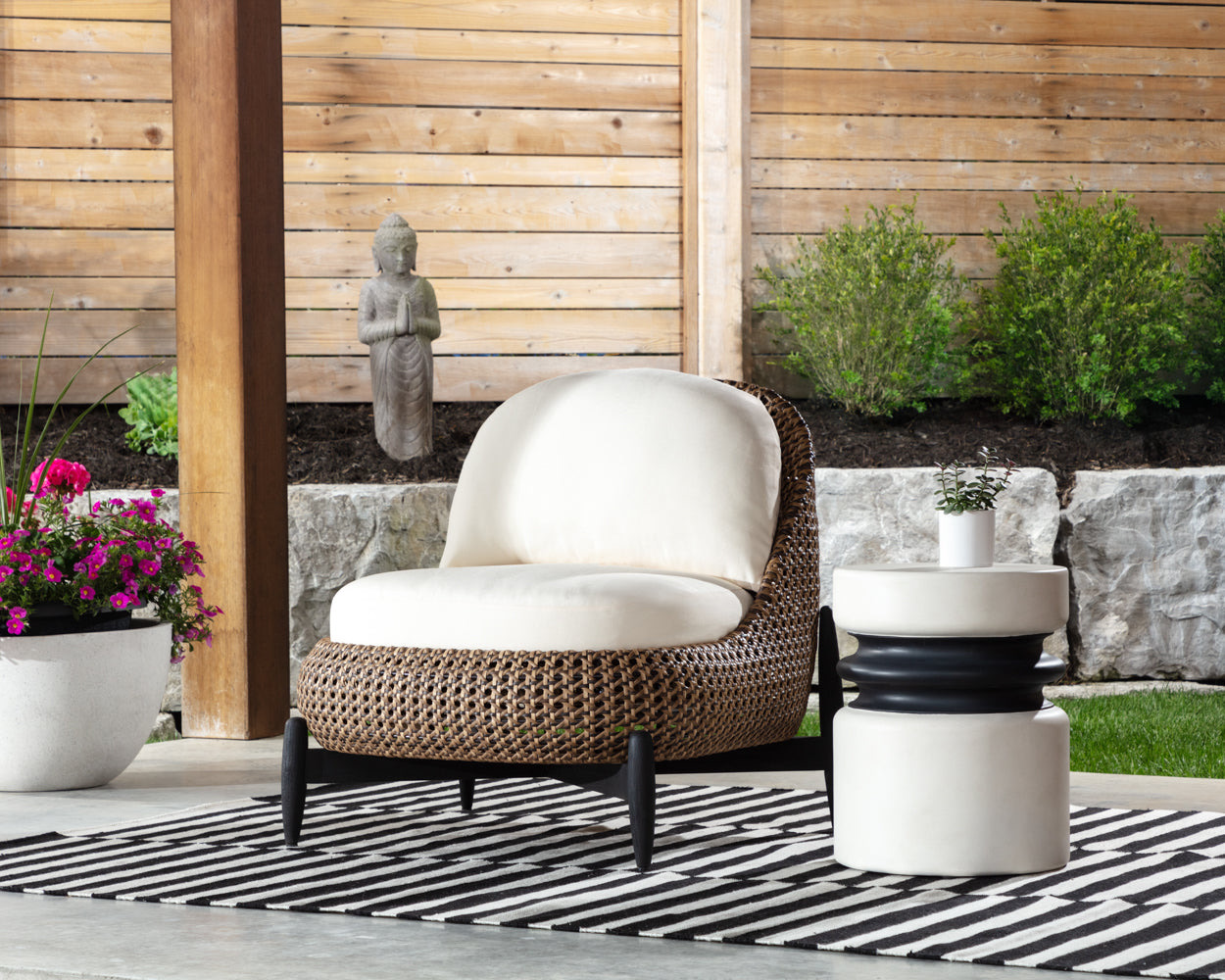 Carilo Lounge Chair