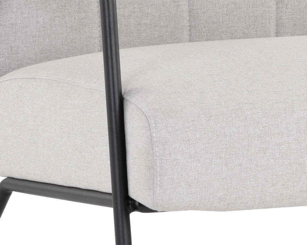 Coelho Lounge Chair