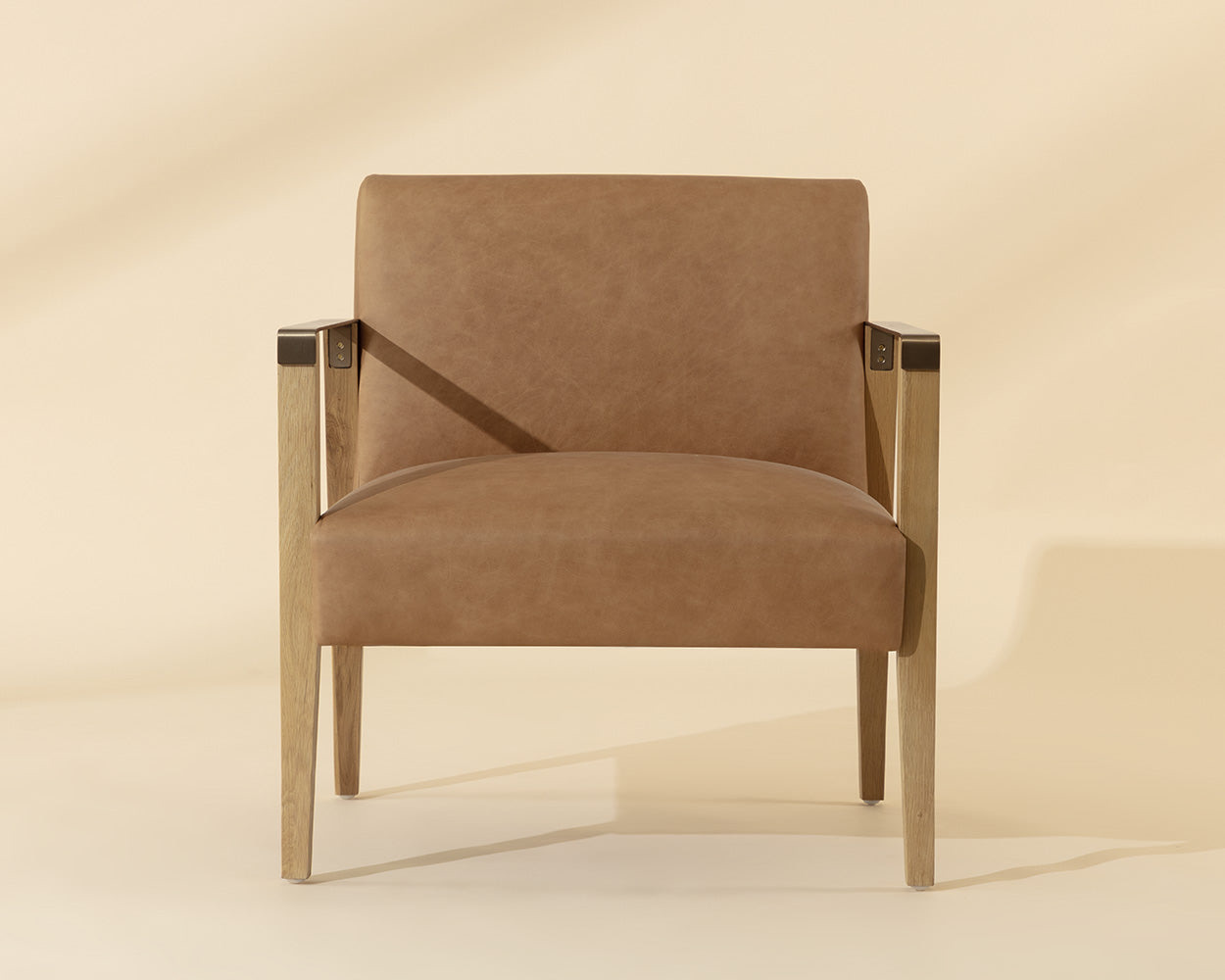 Earl Lounge Chair