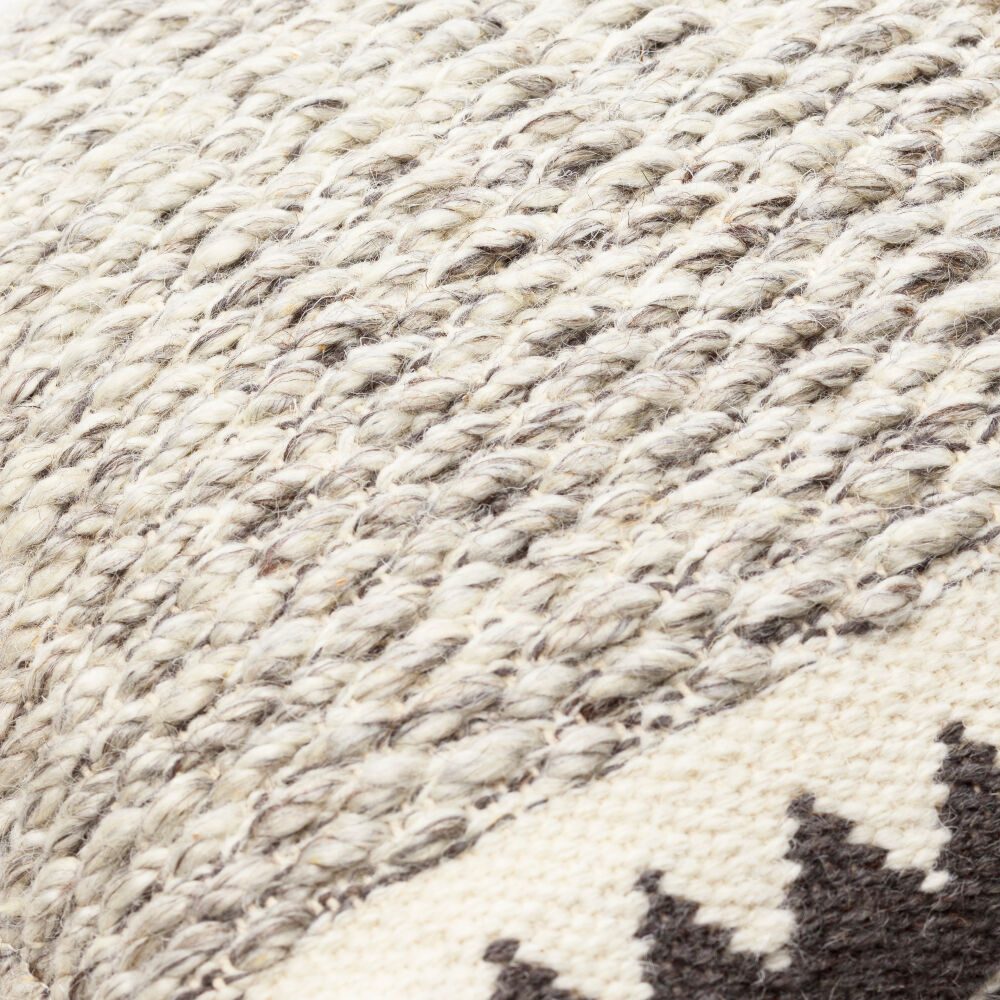 Faroe Lumbar Pillow