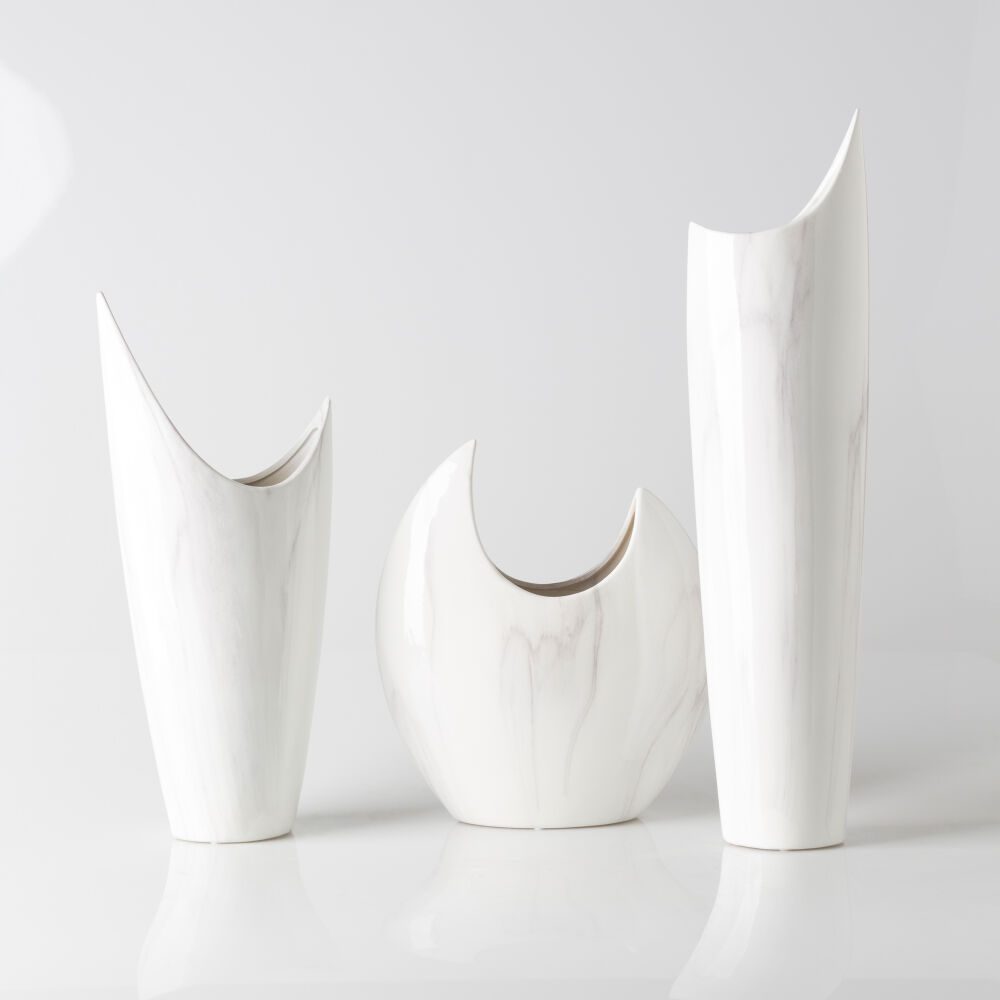 Hamilton Vase