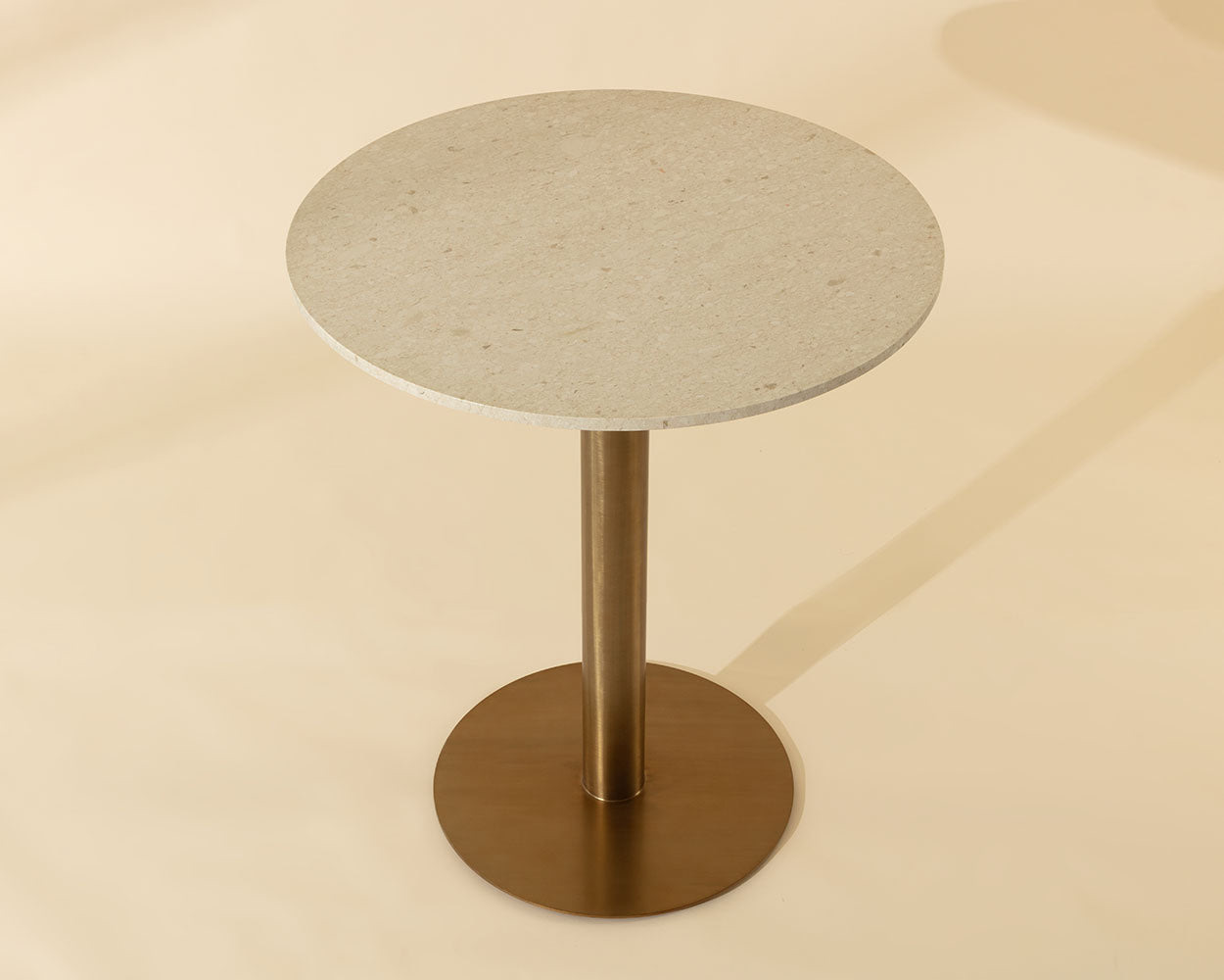 Iska Bar Table