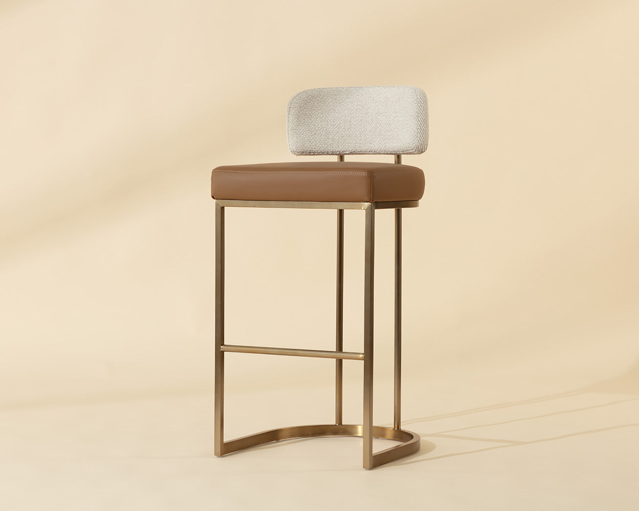 Larissa Barstool