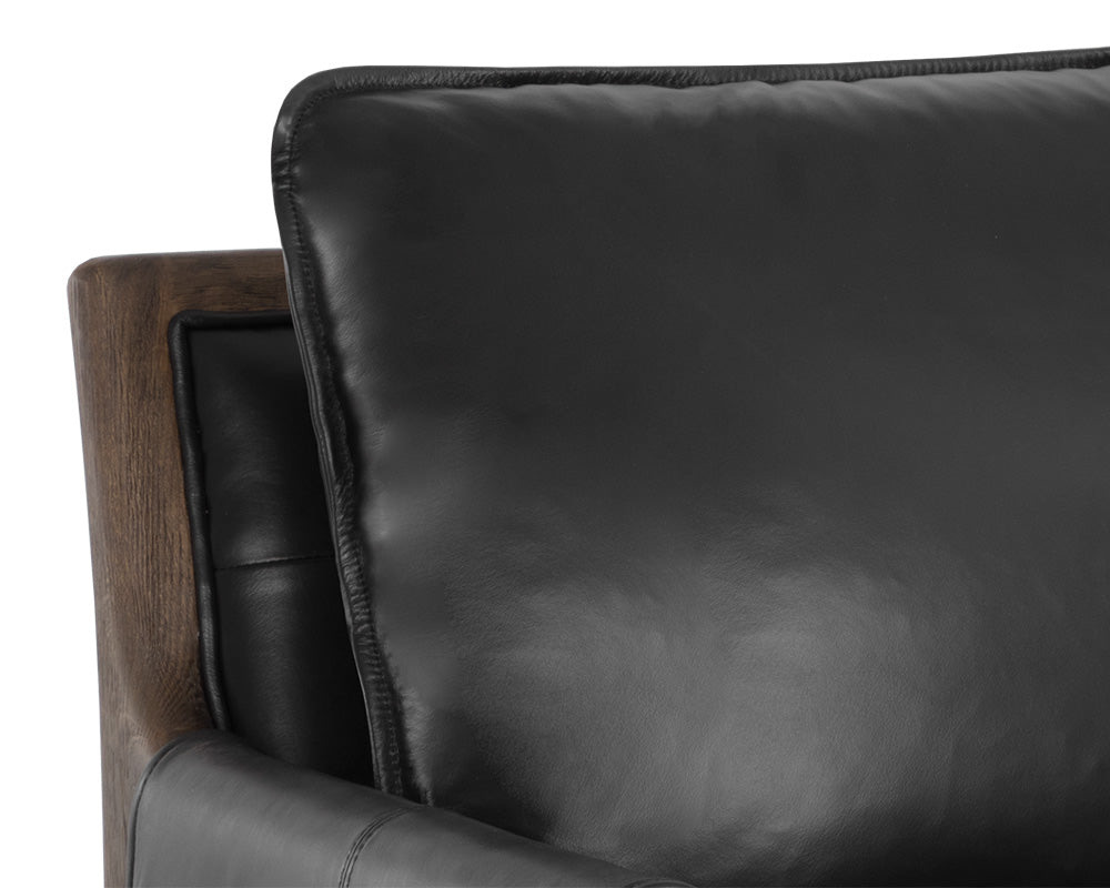 Mauti Armchair - Distressed Brown