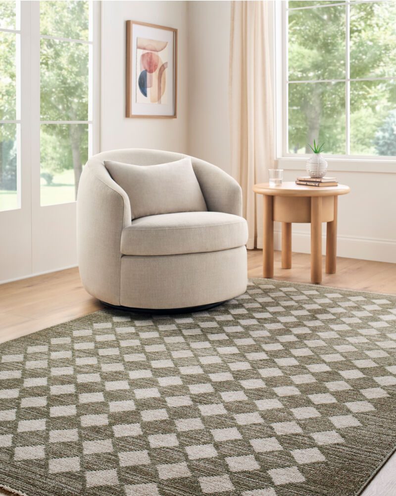 Myrtle Avenue Machine Woven Rug