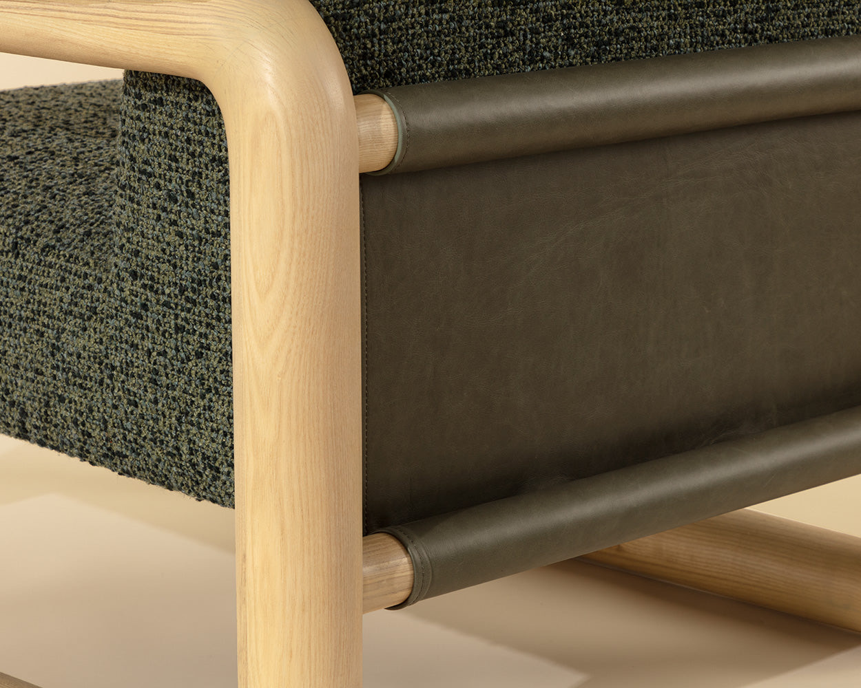Nubo Lounge Chair