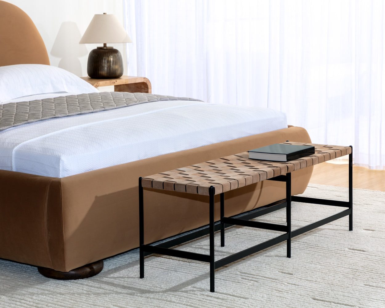 Pradiva Table Lamp