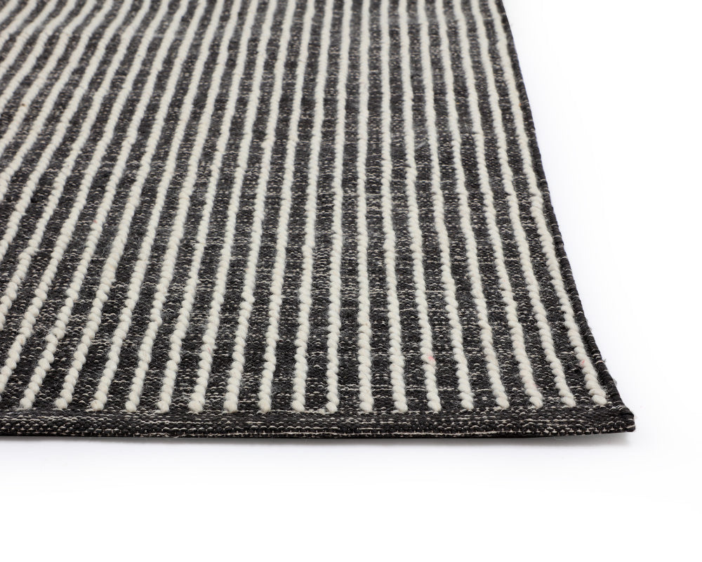 Serene Hand-woven Rug