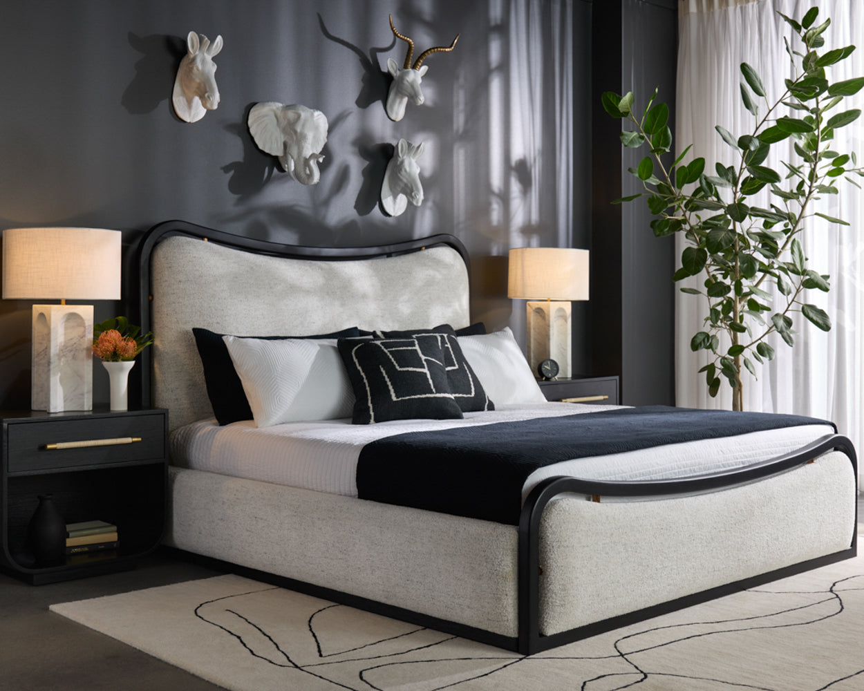 Tilda Hand -tufted Rug - Ivory / Charcoal