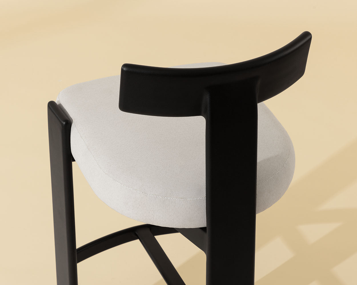 Titan Barstool