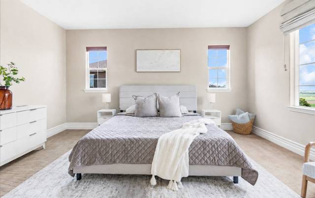 Professionally staged interior, photo 43 of 58